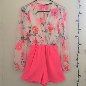 V-neck Long Sleeve Romper